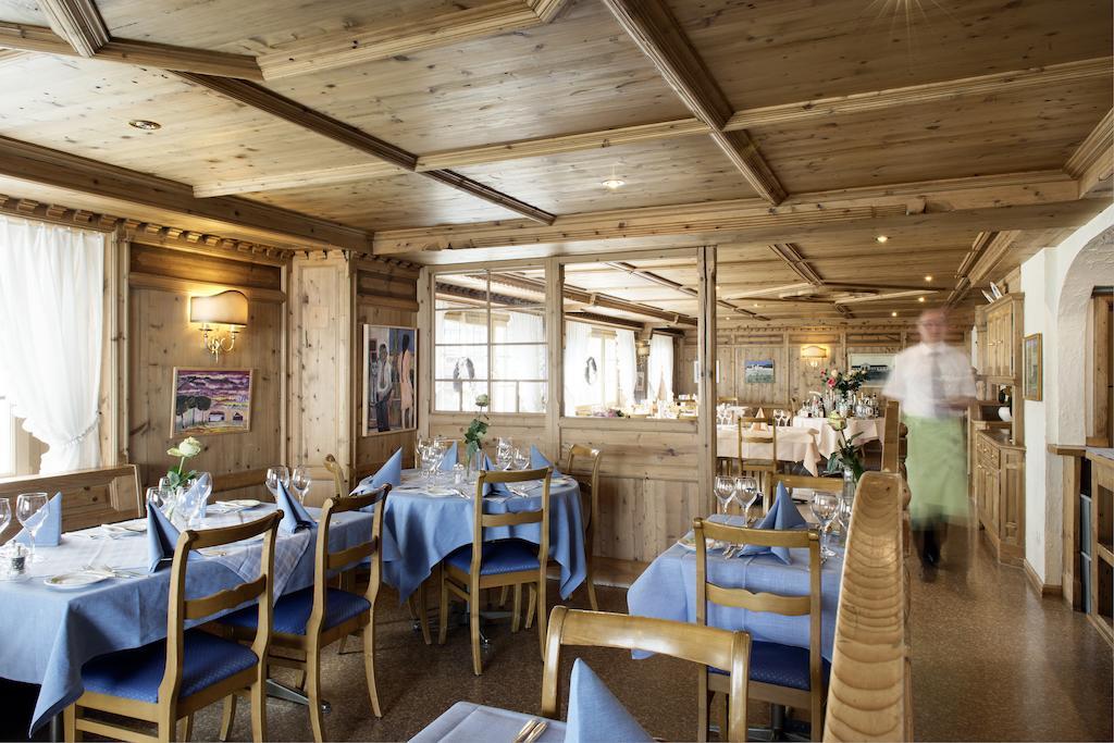 Kunsthotel Linde Garni ไอน์ซีเดิล์น ภายนอก รูปภาพ