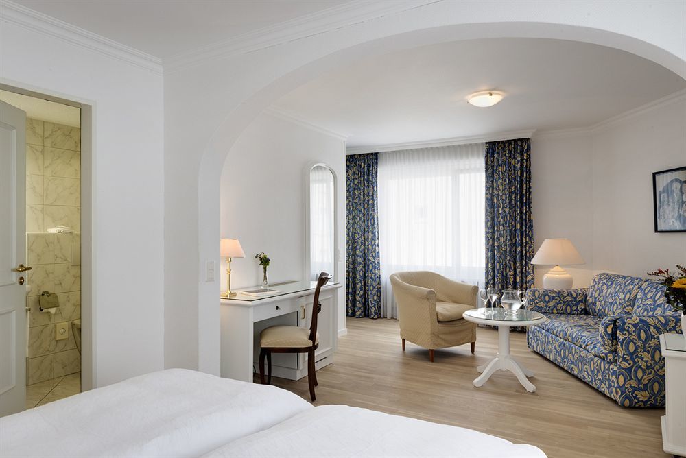 Kunsthotel Linde Garni ไอน์ซีเดิล์น ภายนอก รูปภาพ