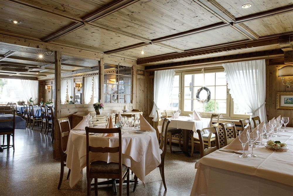 Kunsthotel Linde Garni ไอน์ซีเดิล์น ภายนอก รูปภาพ