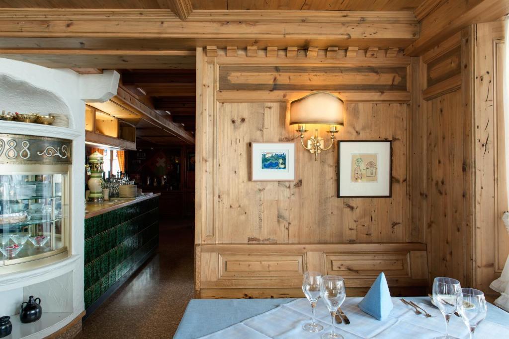 Kunsthotel Linde Garni ไอน์ซีเดิล์น ภายนอก รูปภาพ